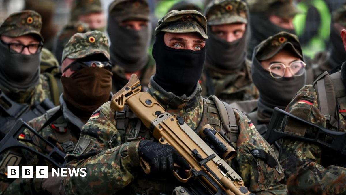 German army soldiers march at Hamburg Port terminal during the German Armed Forces and civilian authorities' military exercise 'Red Storm Bravo' in Hamburg, Germany, 25 September 2025