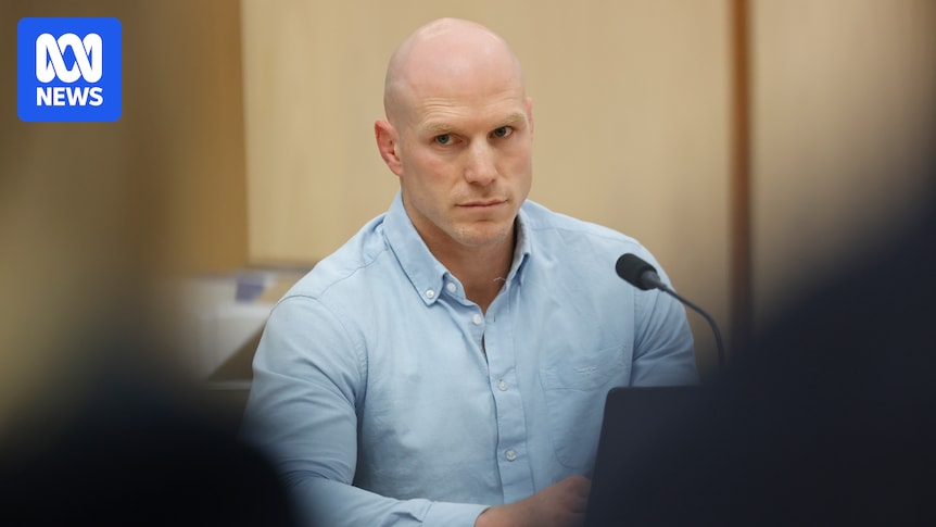 David Pocock calls for complete ban on gambling advertising, slamming 'vested interests' and Labor's half measures