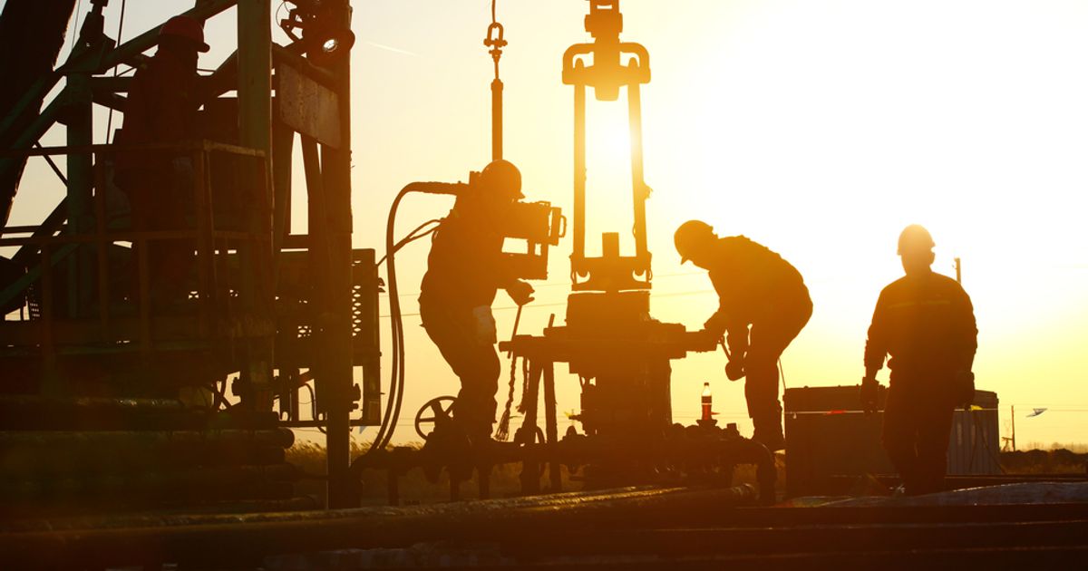 London blue-chips in familiar pattern as Iran sends oil higher