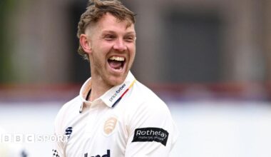 Jamie Porter celebrates taking wicket