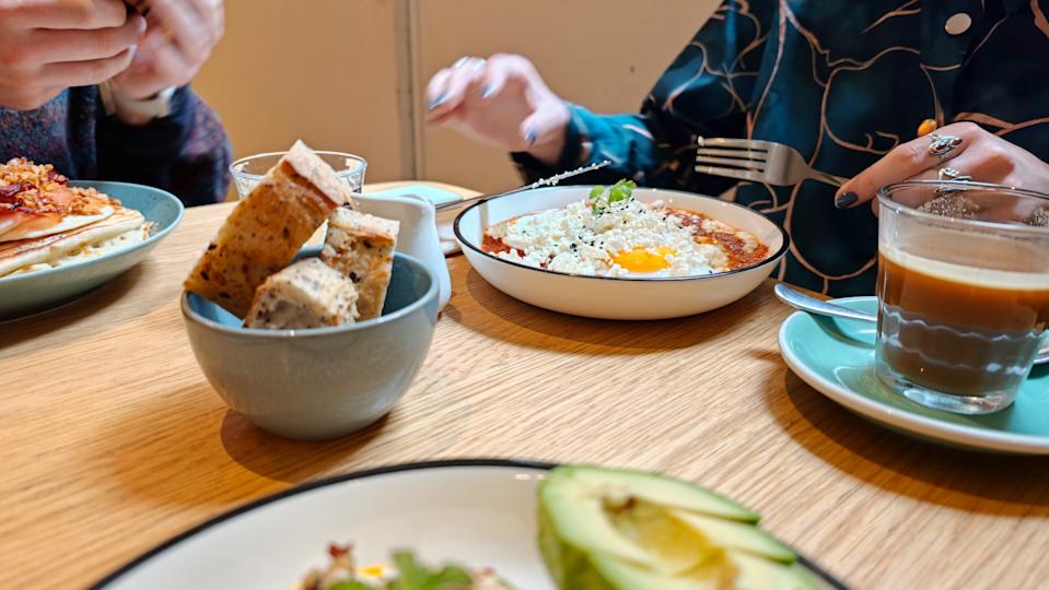 Sample images from Oppo Find X9 Ultra 