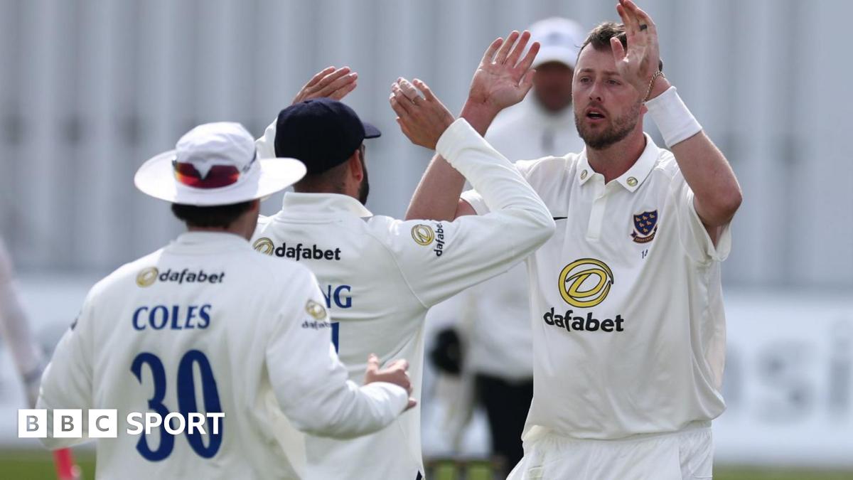 Ollie Robinson takes a wicket for Sussex