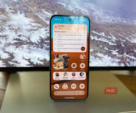 android homescreen on pixel 10 pro