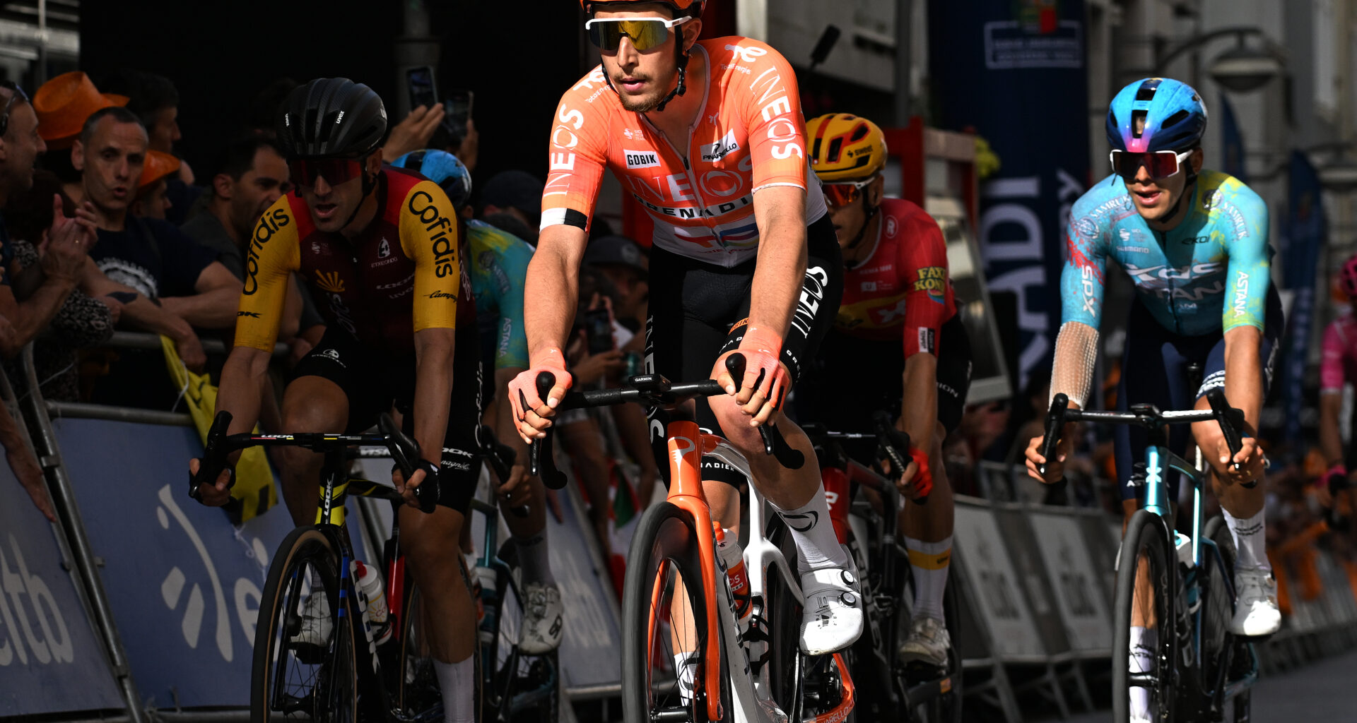Vauquelin claims fourth on stage five in Basque