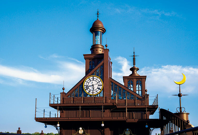 the city as a controlled hallucination: from amusement parks to urban space - 9
