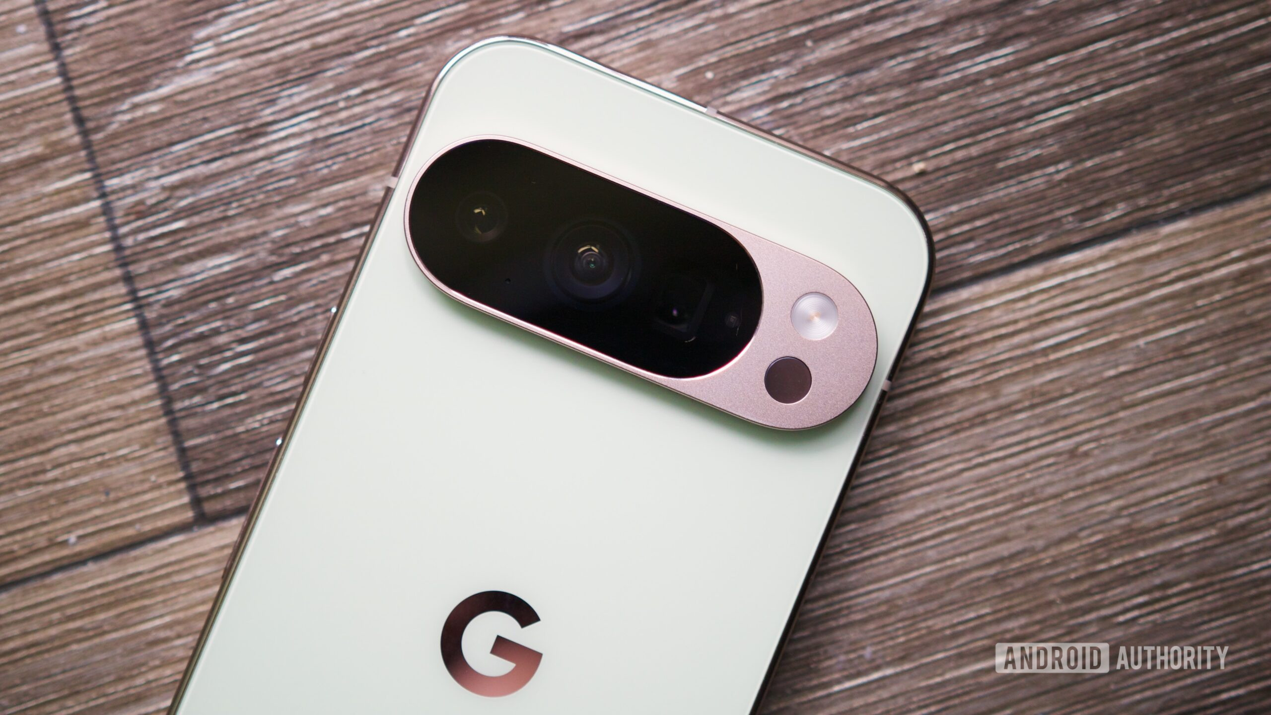 google pixel 10 pro camera temperature sensor close up