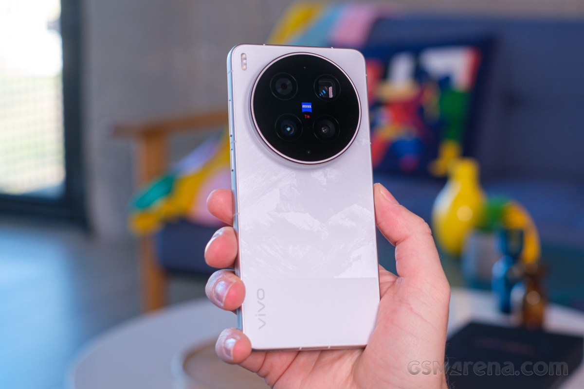 vivo X300 Ultra review