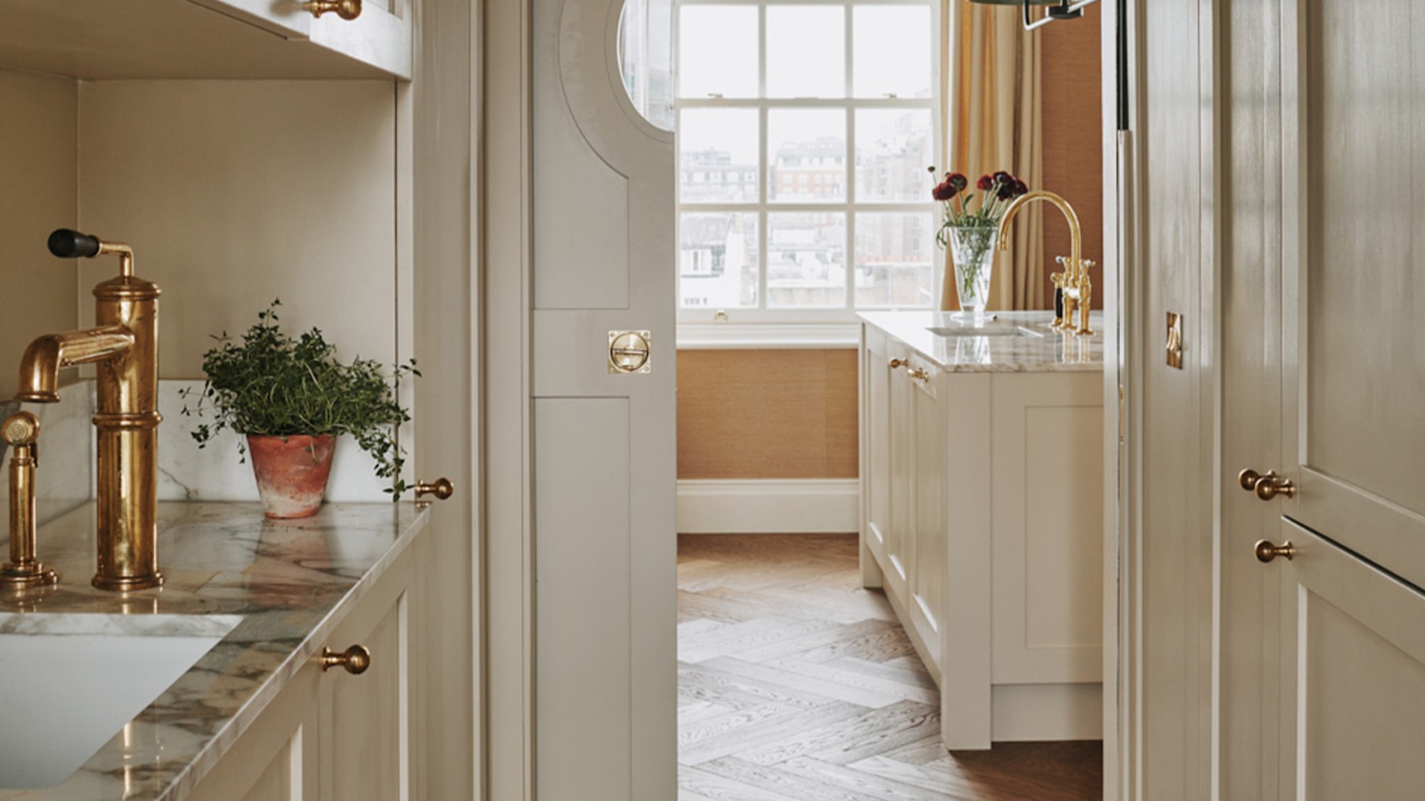 Take A Peek Inside This New York-Inspired Home