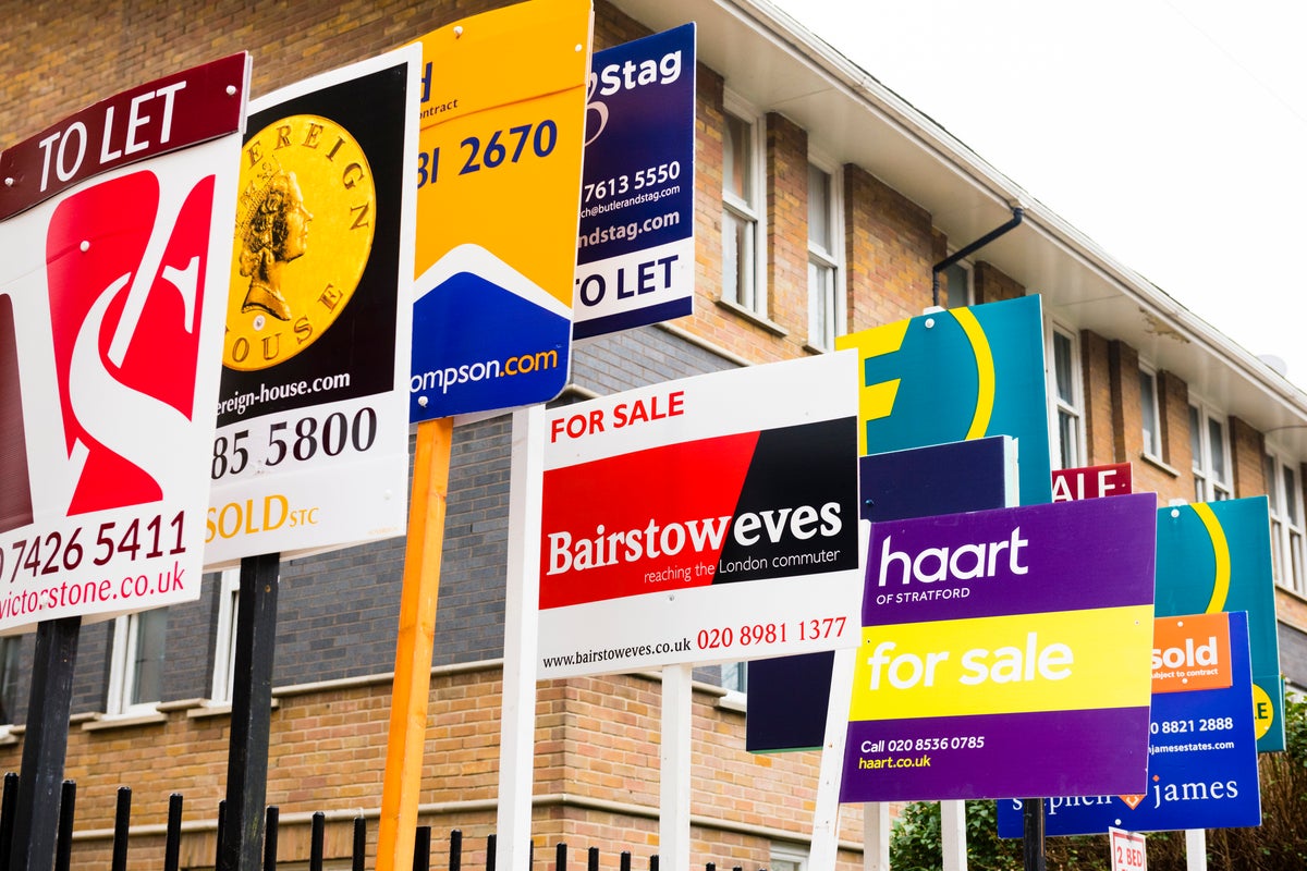 Boost for buyers as Santander becomes the first major lender to cut mortgage rates since Iran war