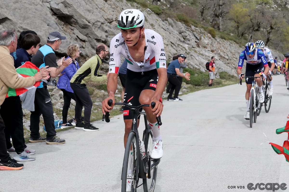 Del Toro suffers thigh muscle tear in crash at Itzulia - Escape Collective