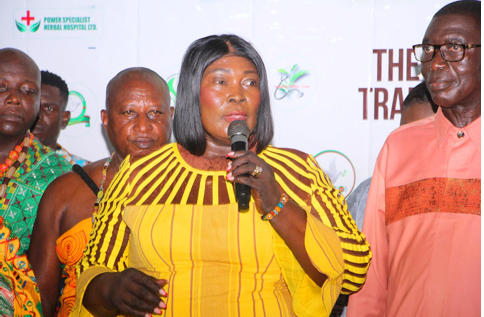 Over 900 attend launch of landmark book on African traditional medicine for professionals