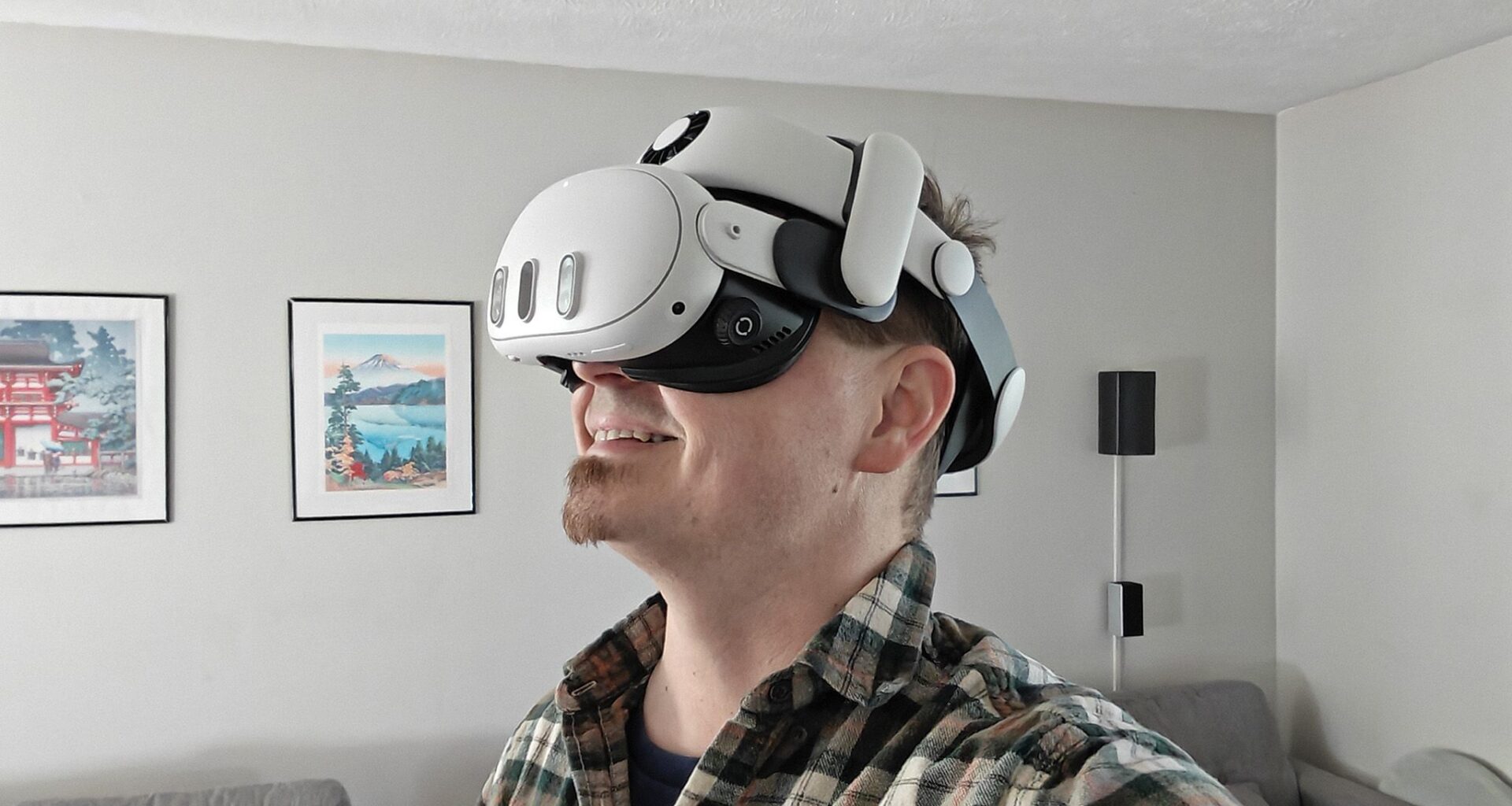 I've finally found a premium Meta Quest 3 headstrap that doesn't suck