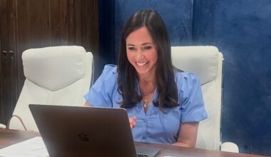 Katie Britt highlights Huntsville’s role in Artemis II during astronaut call