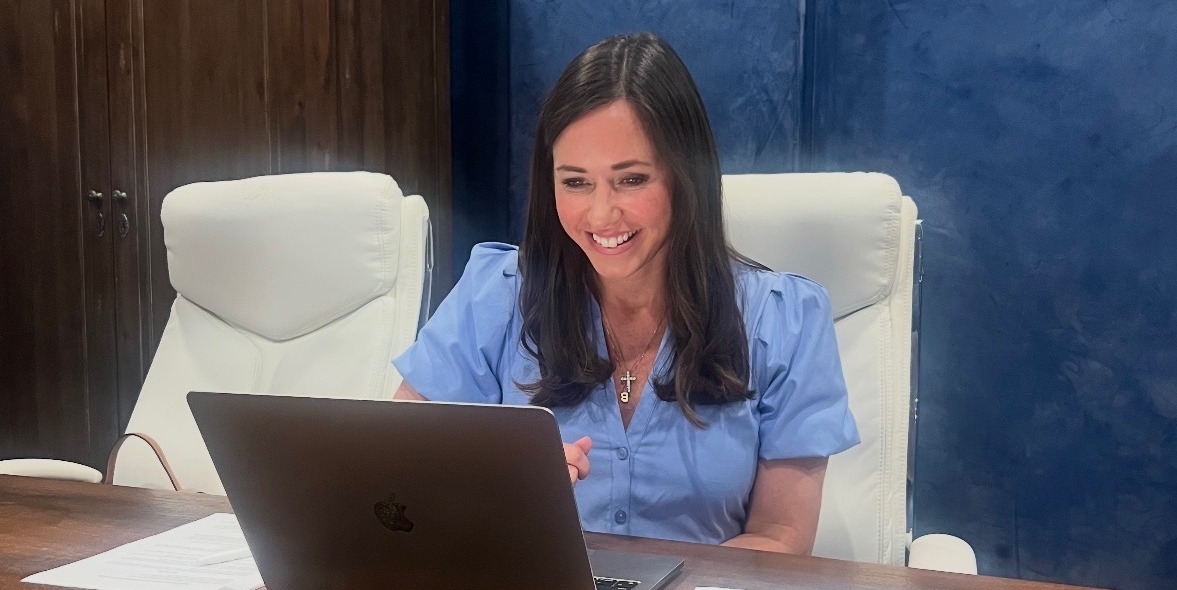 Katie Britt highlights Huntsville’s role in Artemis II during astronaut call