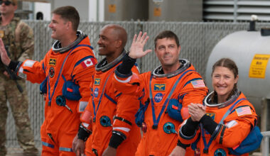 How The Artemis 2 Menu Compares To Apollo 11