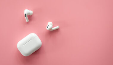 What The Orange Light Means On Your AirPods Case