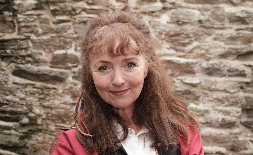 melanie walters, beyond paradise season 4