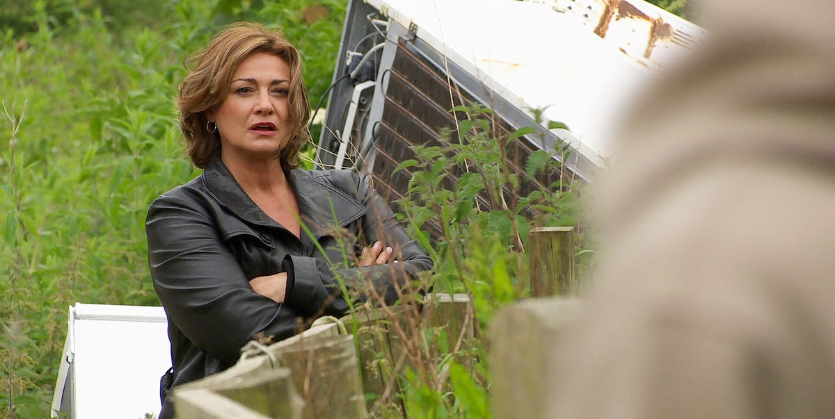 Emmerdale confirms Moira Dingle alliance as she tries to destroy Joe Tate