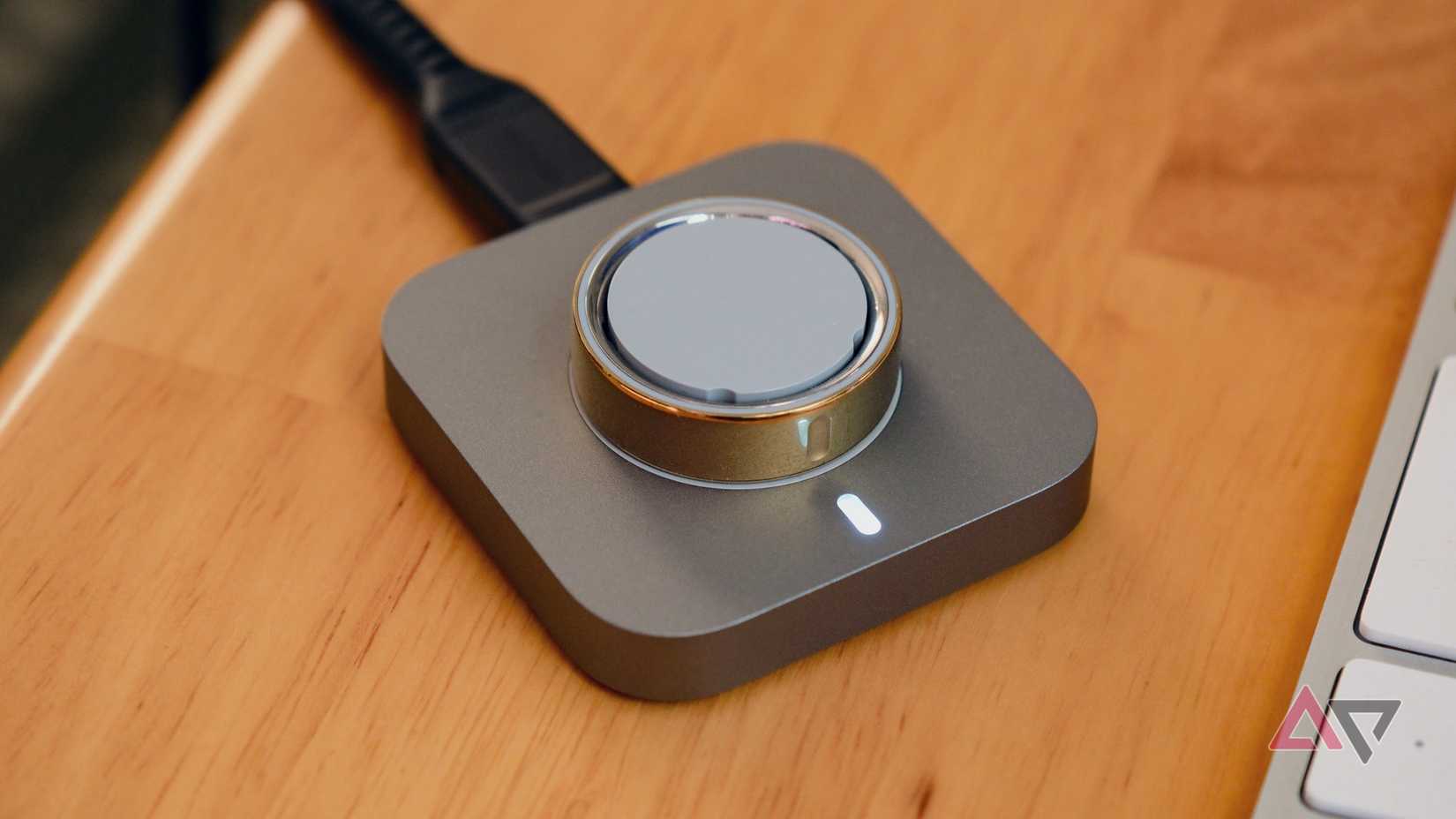 oura-ring-4-charger