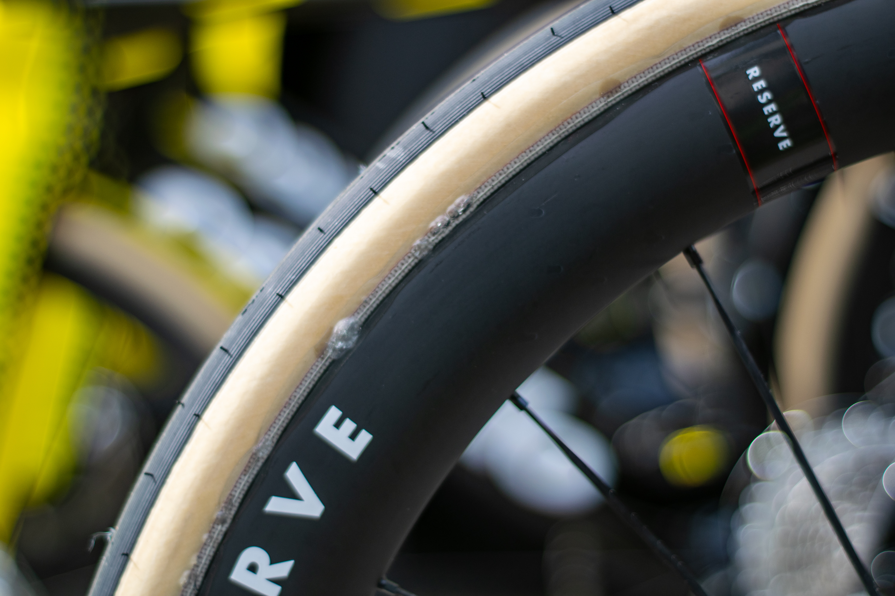 Bikes and tech from the start of Paris-Roubaix Femmes 2026