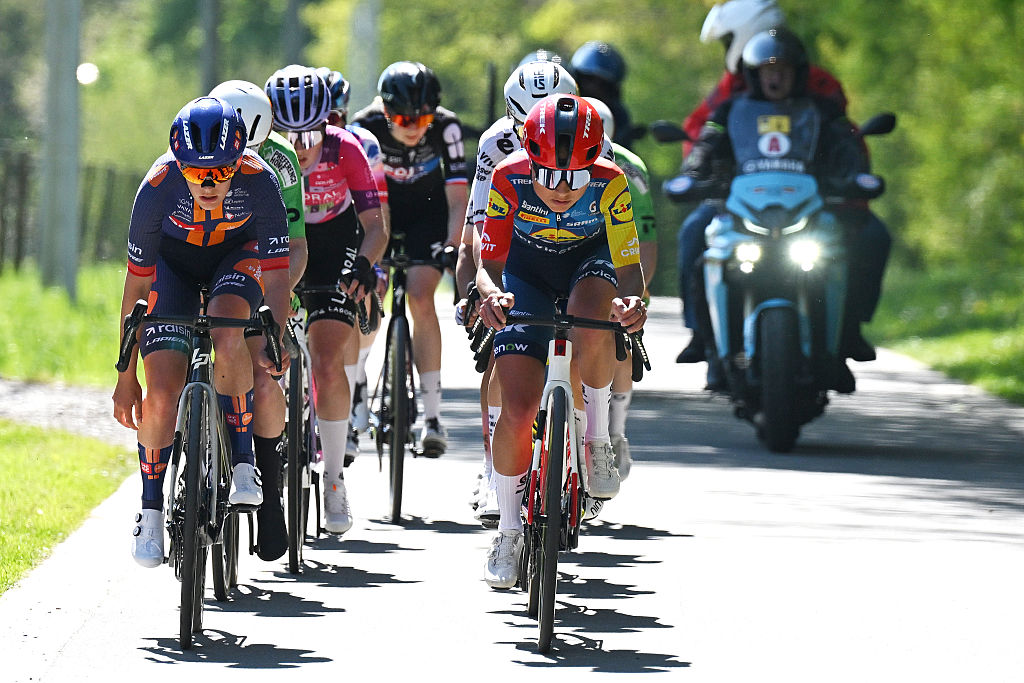 The breakaway at la fleche wallonne femmes 2026