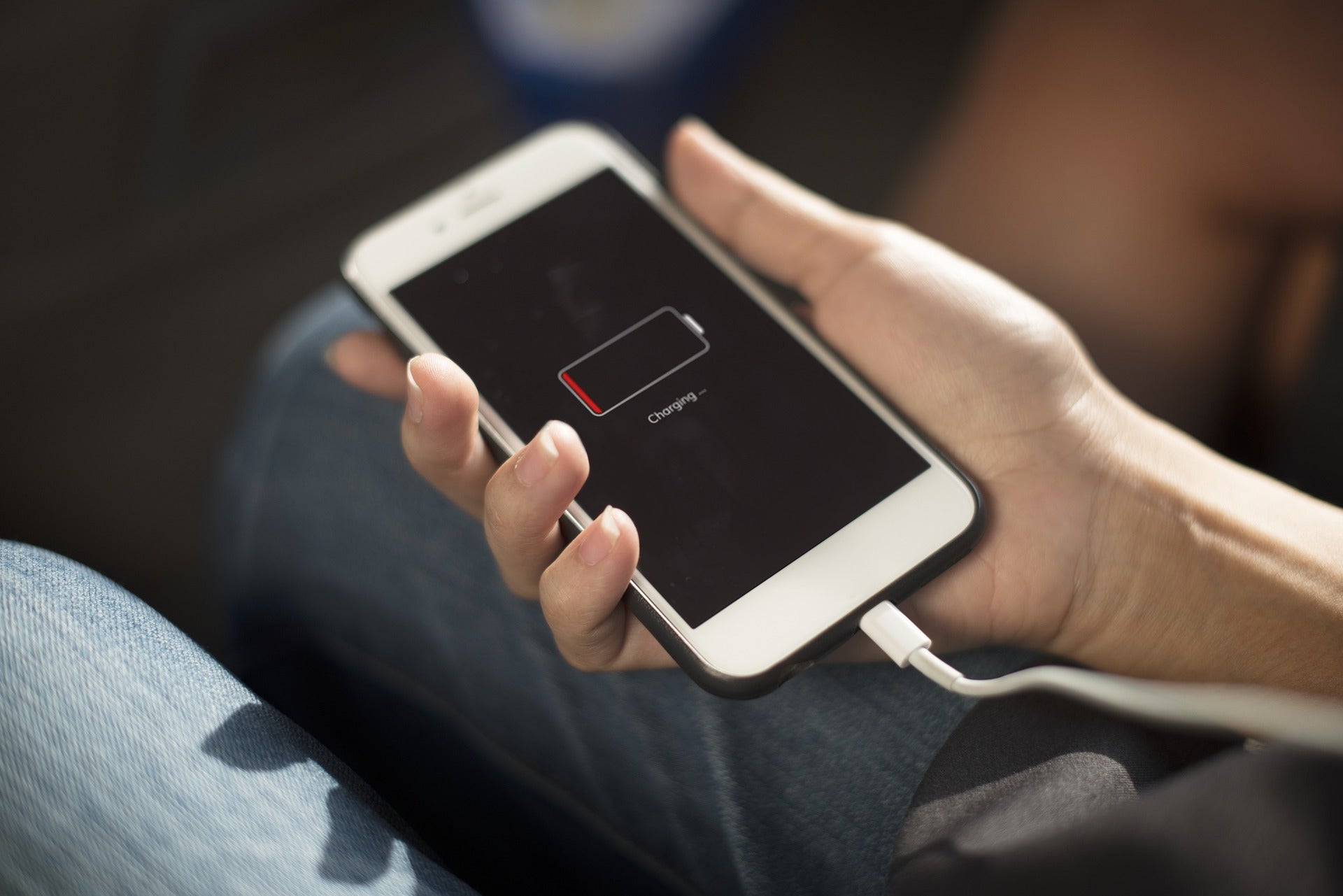 Seven days of battery life? Check! | Image by Pixabay - This new smartphone lasts a week on a single charge!