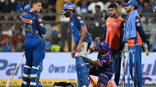 rohit-sharma-suffered-a-hamstring-injury-while-playing-against-rcb