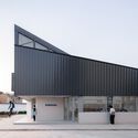 © Jinquan Kong Samsung Library No. 3, supported by the Shaanxi Hope Project / Wall Architects of XAUAT - Exterior Photography, Concrete