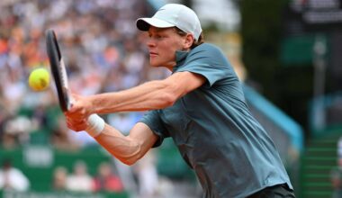 Jannik Sinner loses set, battles into Monte-Carlo QFs | ATP Tour