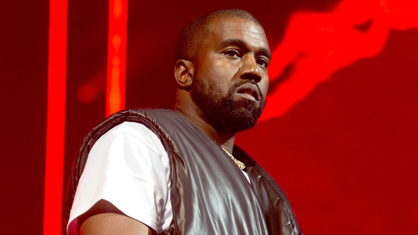 Kanye West latest: Rapper responds to calls for Wireless festival ban - as he offers to meet UK Jewish community | Ents & Arts News
