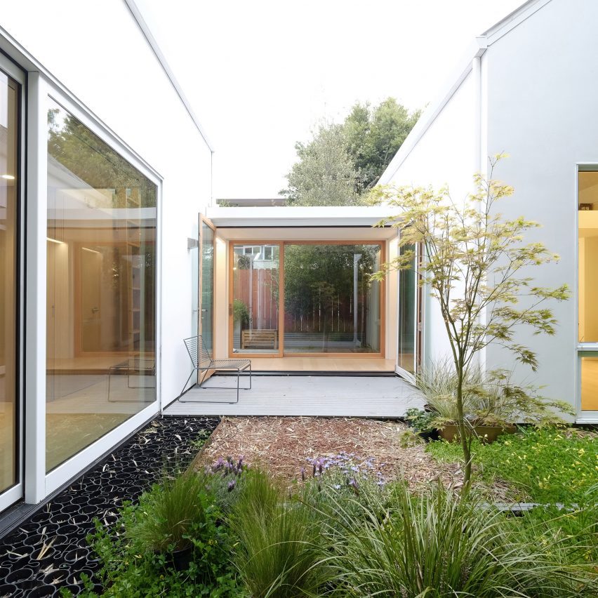 Courtyard of Evelyn ADU by 3R Studio