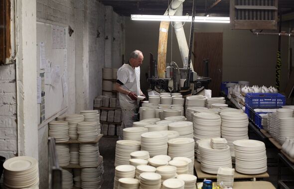 Middleport Pottery Workers Prepare Denby Pieces For The Diamond Jubilee
