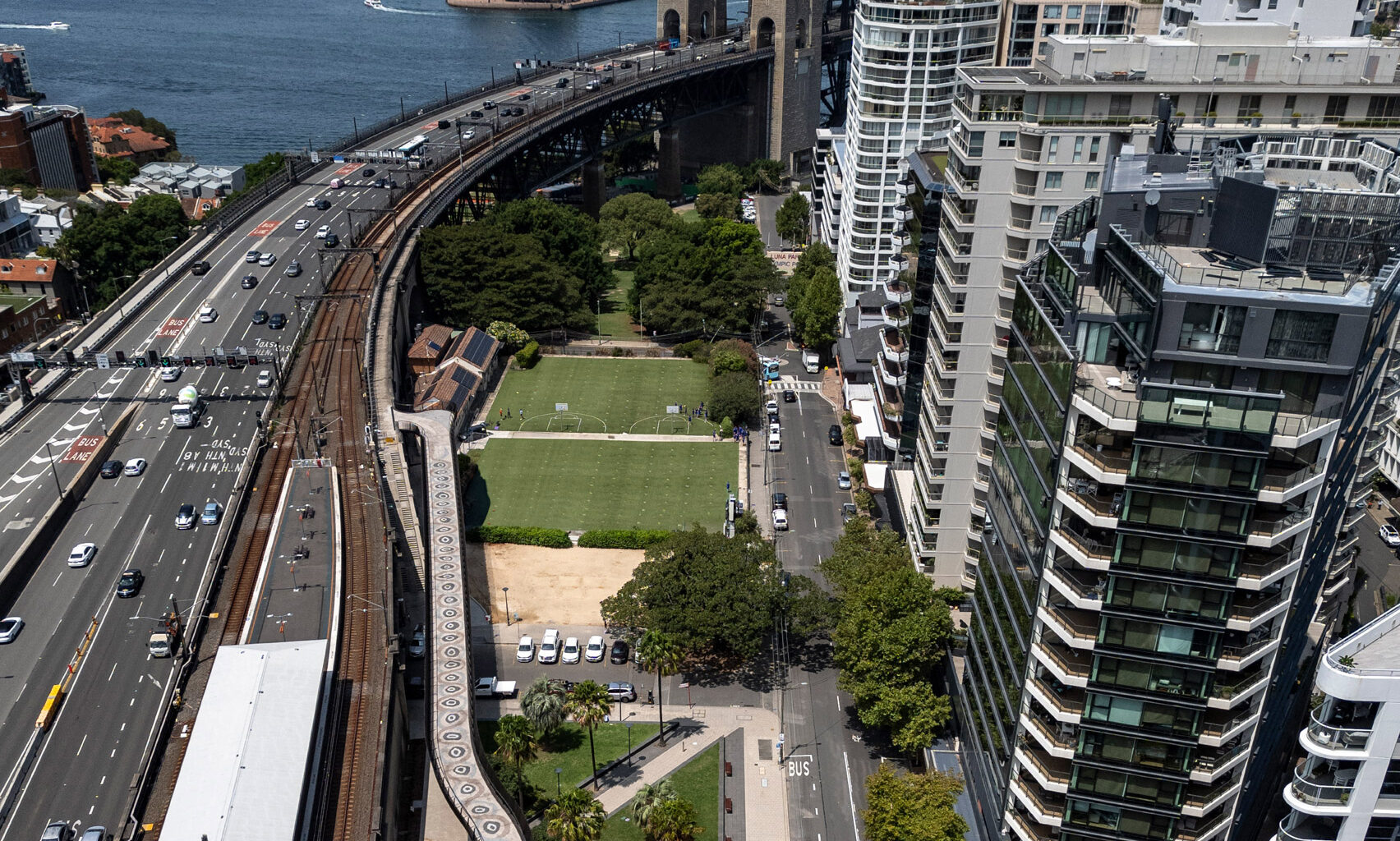 Sydney Harbour Bridge Cycleway Ramp draws on industrial heritage