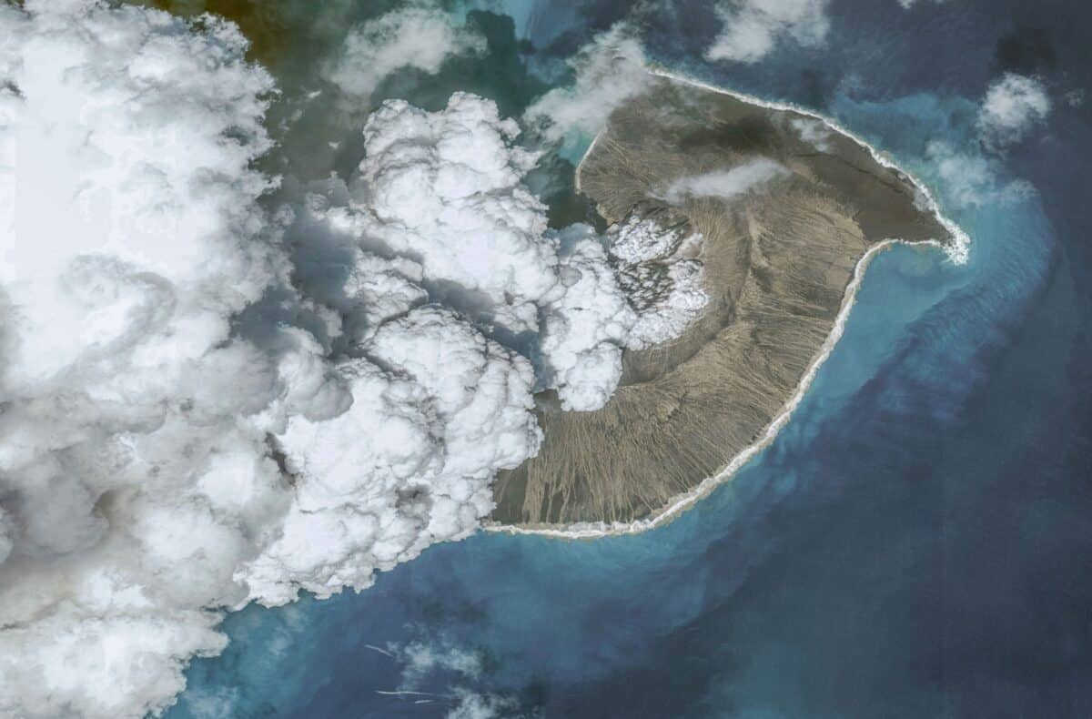 Tonga's Strange Volcanic Eruption Was Even More Massive Than We Knew