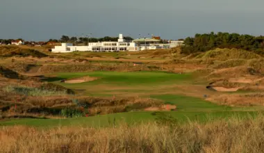 Have golf course green fees in the United Kingdom gotten out of hand?
