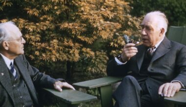 “Why would you expect me to remember that?” Thomas Kuhn and the uses of oral history