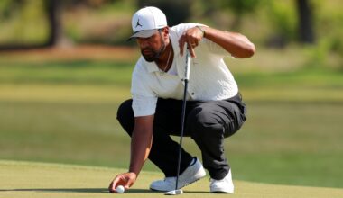 Breaks of the game: Finau uses weather delay to line up eagle putt on 18