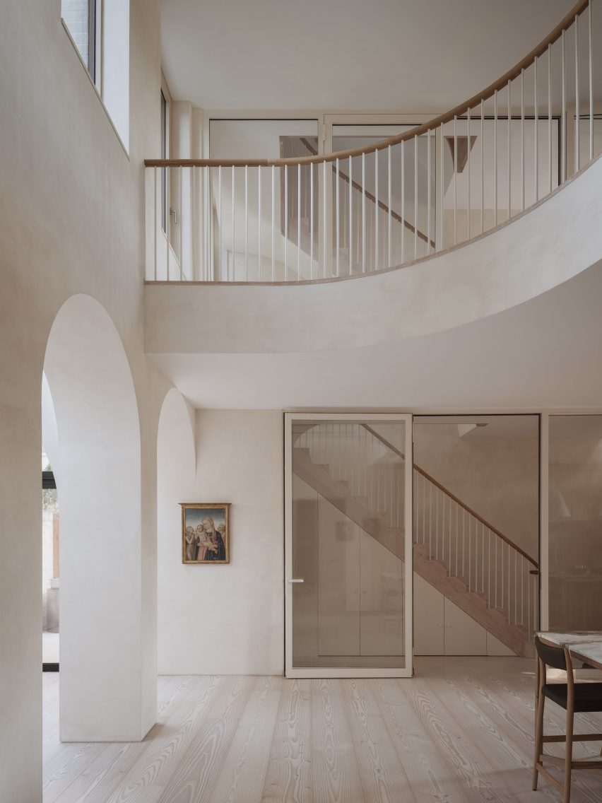 London house mezzanine