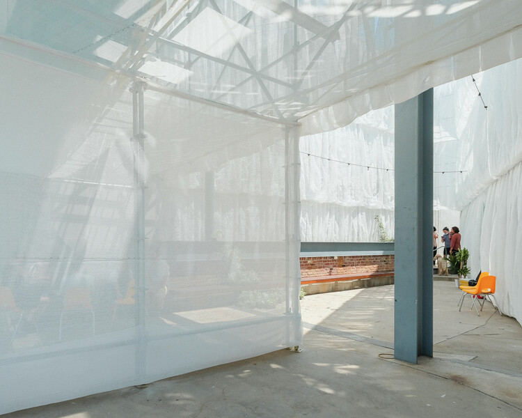 What Textiles and Translucency Bring to Public Space: 5 Lightweight Interventions - Image 9 of 20