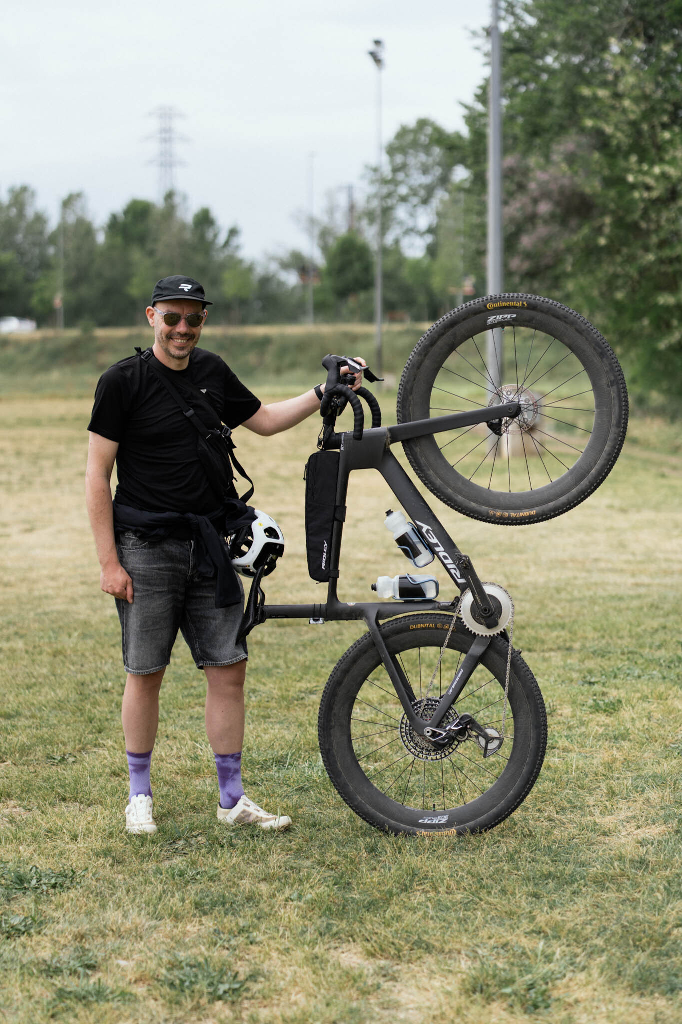 A matte black prototype aero Ridley gravel bike from the Traka 2026