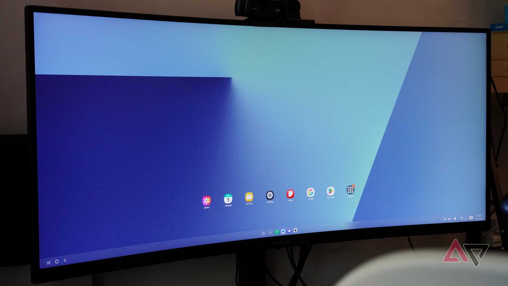 Samsung DeX running on a monitor through the Galaxy Z Fold 7 at 3440 x 1440 pixels