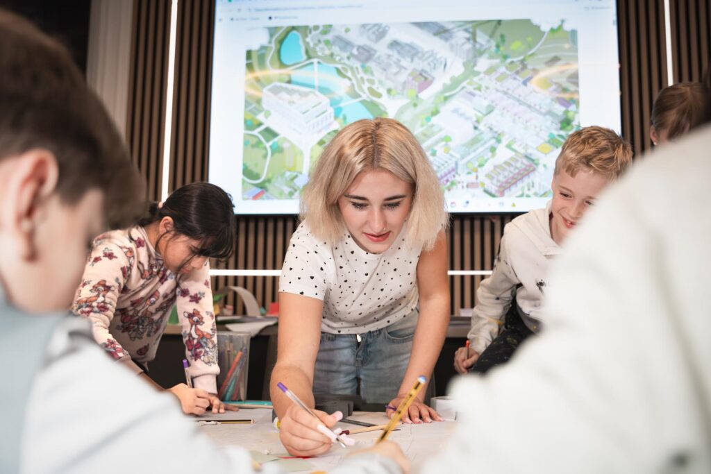 West Bridgford: Astrophysics, architecture and street art clubs for young people this May half-term