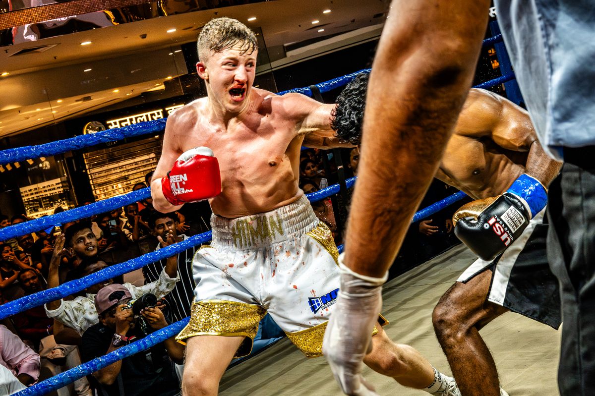 Plymouth teen boxer Callum Dan continued his unbeaten record when he won a unanimous points verdict against Suresh Pasham on his debut in India, in a show at the Nexus Seawoods mall in Mumbai on Sunday, April 26