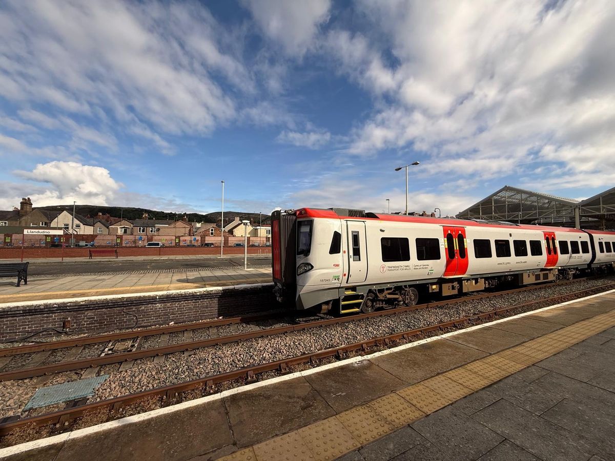 First ever direct train from Liverpool Lime Street arrives at Llandudno station