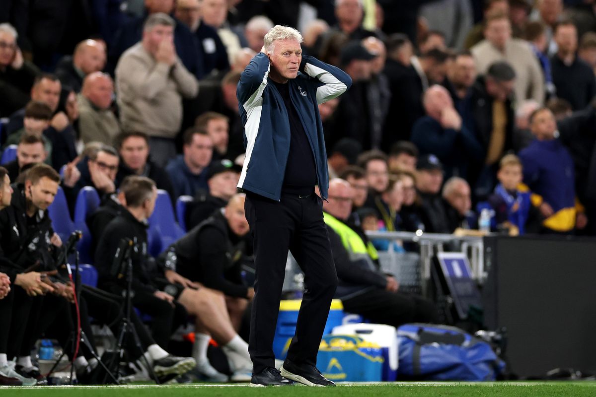 LIVERPOOL, ENGLAND - MAY 04: David Moyes, Manager of Everton, reacts during the Premier League match between Everton and Manchester City at Hill Dickinson Stadium on May 04, 2026 in Liverpool, England. (Photo by Stu Forster/Getty Images)