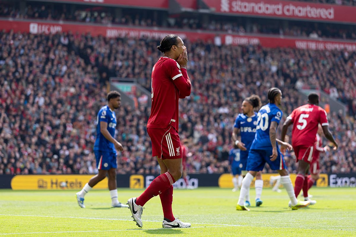 Virgil van Dijk of Liverpool reacts after missing a chance during the Premier League match between Liverpool and Chelsea (Photo by Gaspafotos/MB Media/Getty Images)