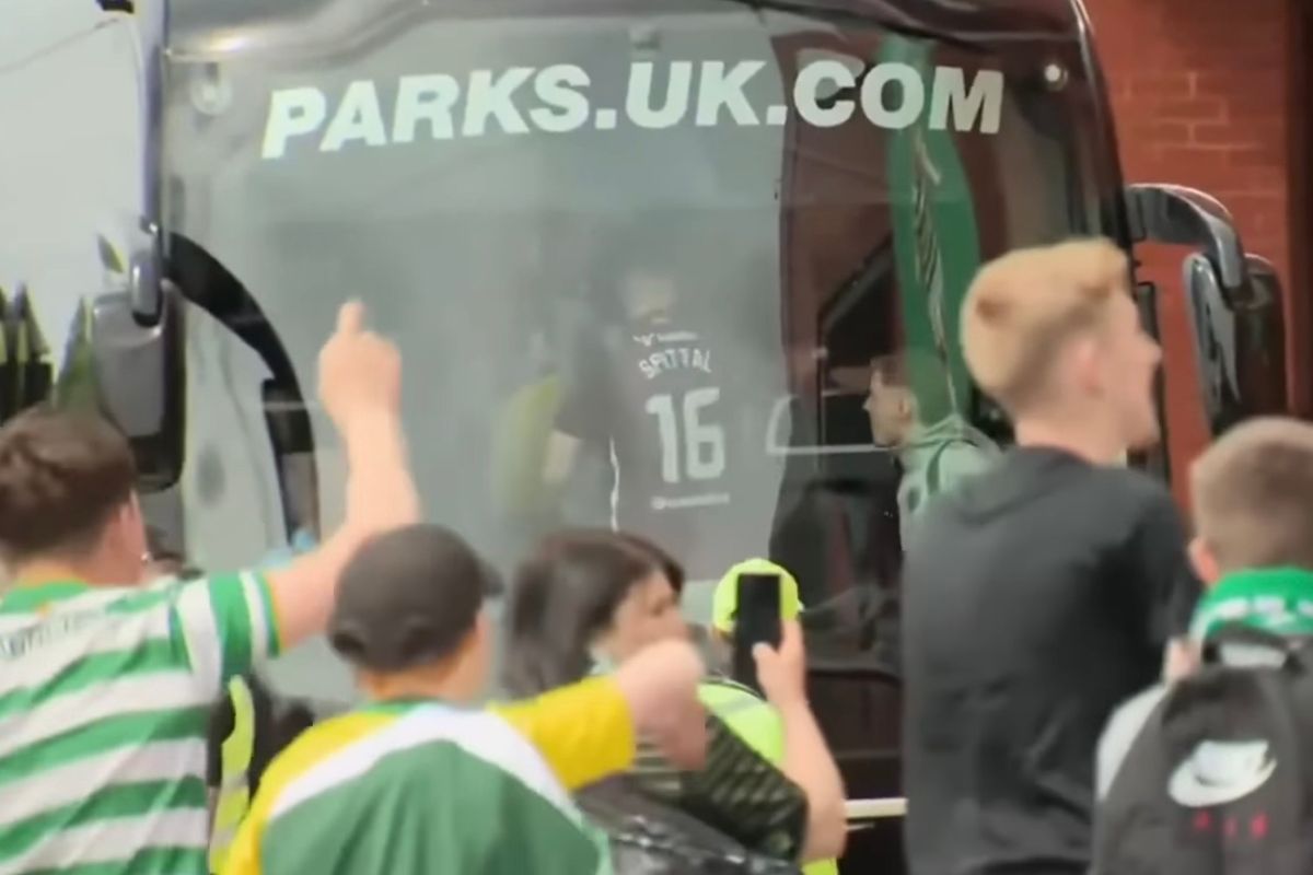 Hearts stars board the team bus back to Gorgie