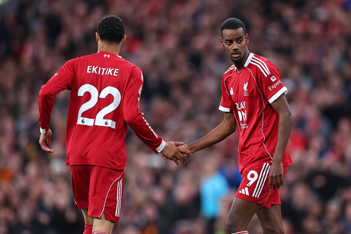 Hugo Ekitike and Alexander Isak of Liverpool during the Premier League match between Liverpool and Manchester United