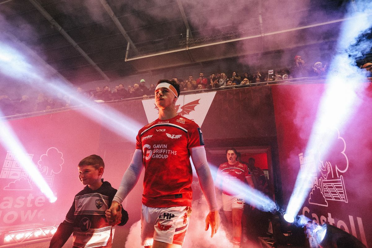 Tom Rogers is leaving the Scarlets v Ospreys