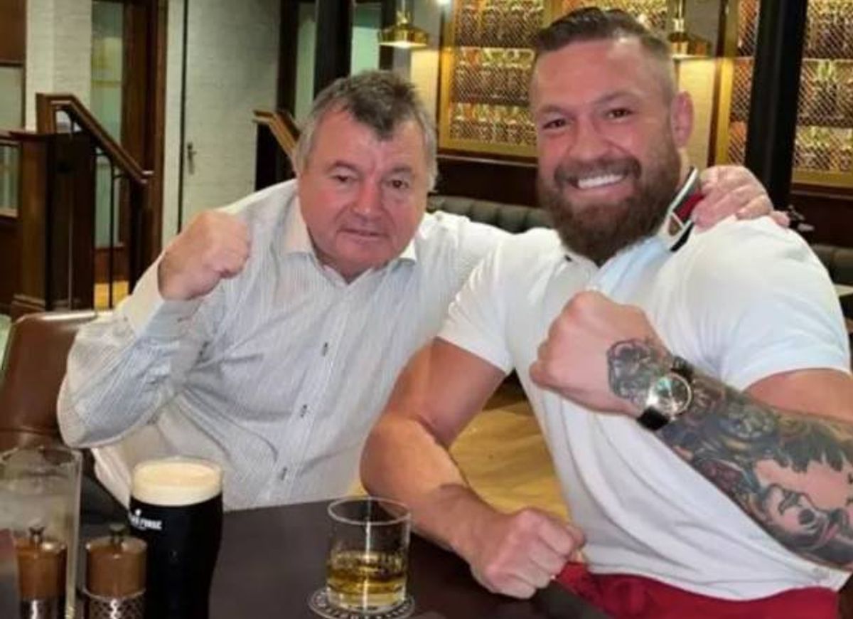 Sutcliffe with McGregor